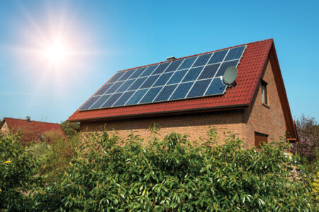 Selecting a Solar Inverter Image